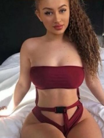 Ева Ухолово